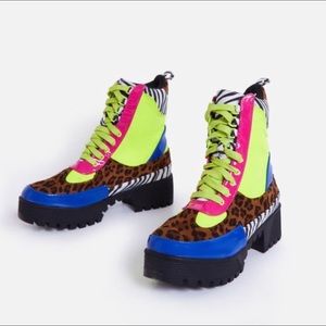 Military combat boot